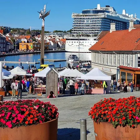 Hotel Enebolig Ved Sjoen Ons2024 Stavanger